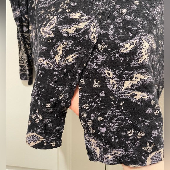 Lucky Brand V Neck split back long sleeve blouse cotton modal blend EUC - Picture 4 of 4